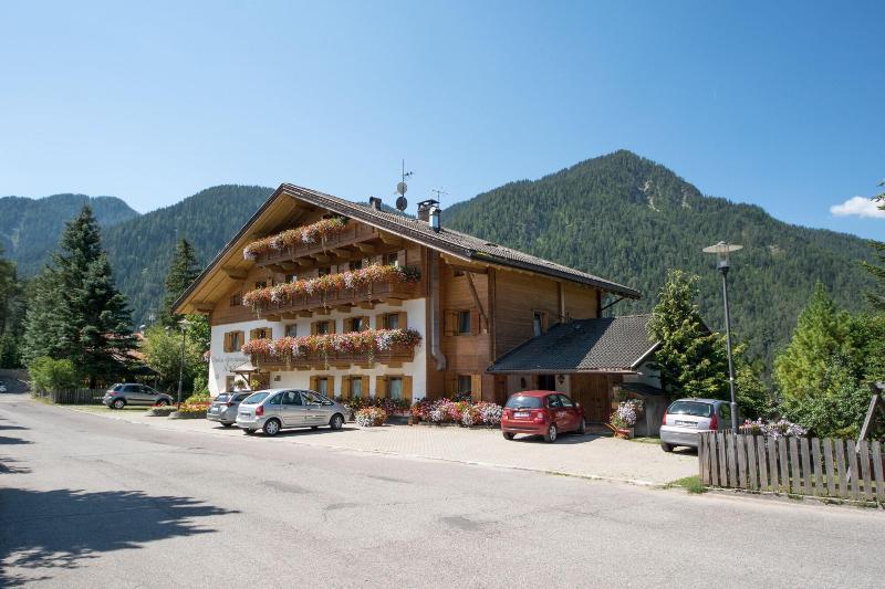 Pensione Arnica San Vigilio Di Marebbe Esterno foto