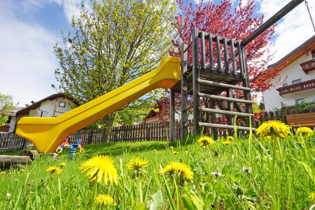 Pensione Arnica San Vigilio Di Marebbe Esterno foto