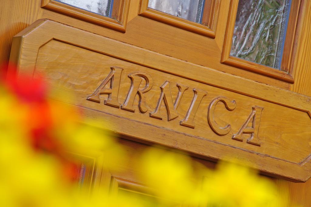 Pensione Arnica San Vigilio Di Marebbe Esterno foto